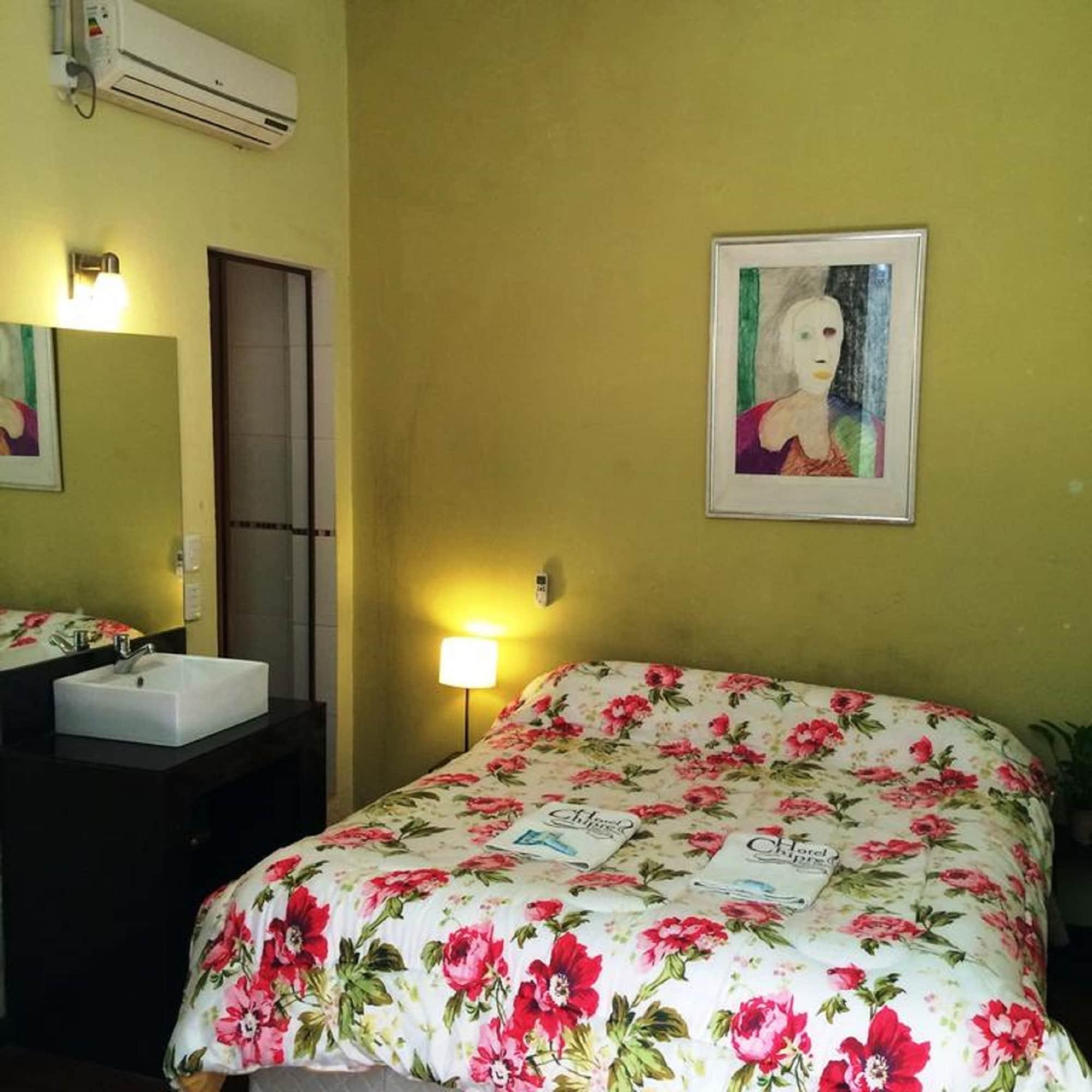 Hotel Chipre บัวโนสไอเรส ภายนอก รูปภาพ