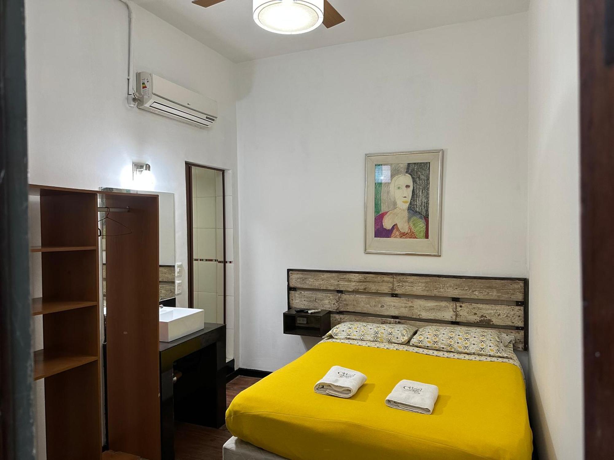 Hotel Chipre บัวโนสไอเรส ภายนอก รูปภาพ